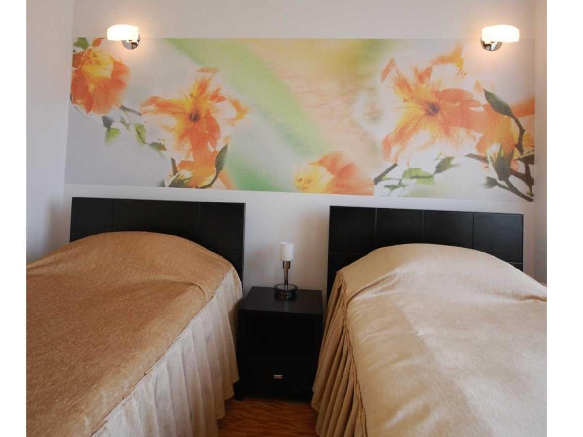 Hotel Grandis Apulum Mioveni Экстерьер фото