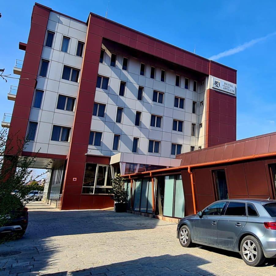 Hotel Grandis Apulum Mioveni Экстерьер фото